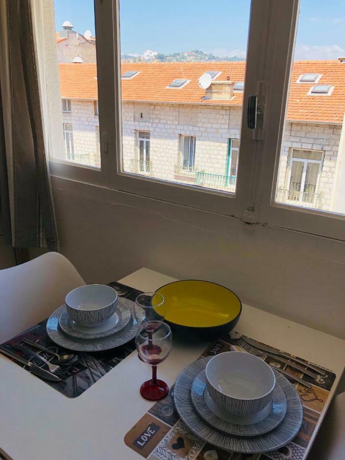F2 Centre - Gare Appartement Nice Buitenkant foto